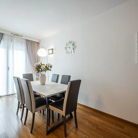 Emilia Street Apartamento