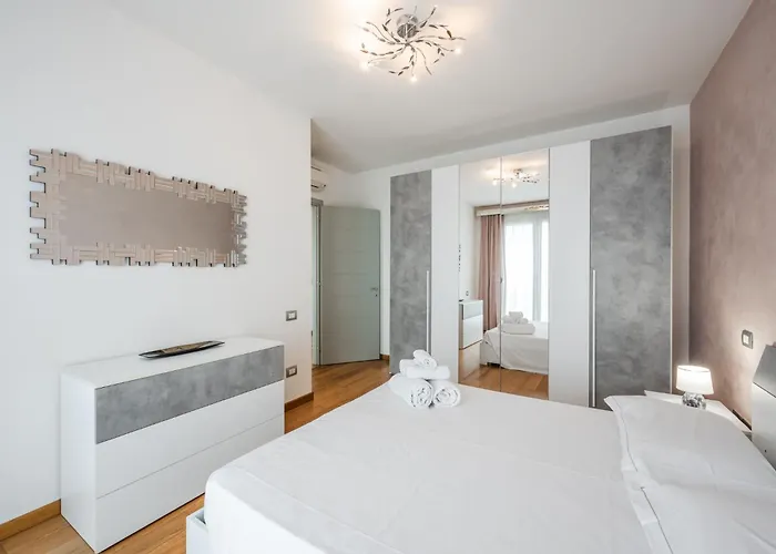 Emilia Street アパート